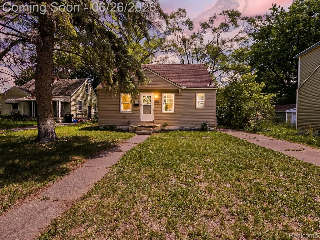 16200 Chatham Street Detroit City MI 48219