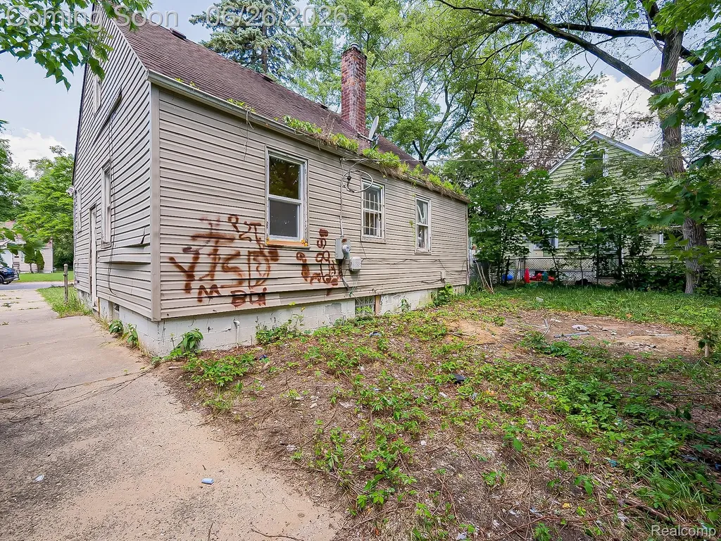 16200 Chatham Street Detroit City MI 48219