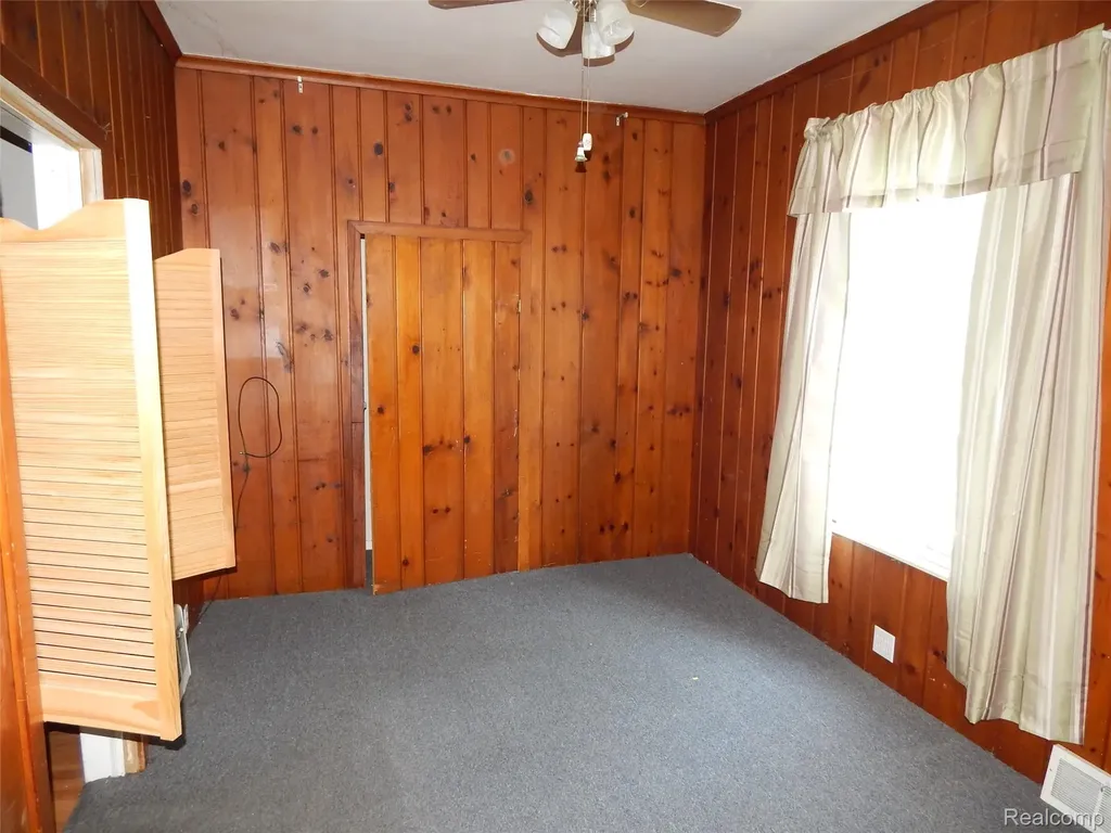 2739 Stone Street Port Huron City MI 48060
