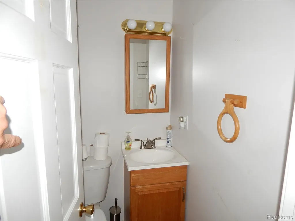 2739 Stone Street Port Huron City MI 48060