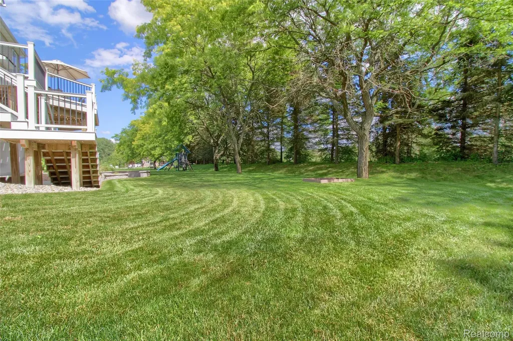 57649 Blossom Valley Trail Lyon Charter Township MI 48165