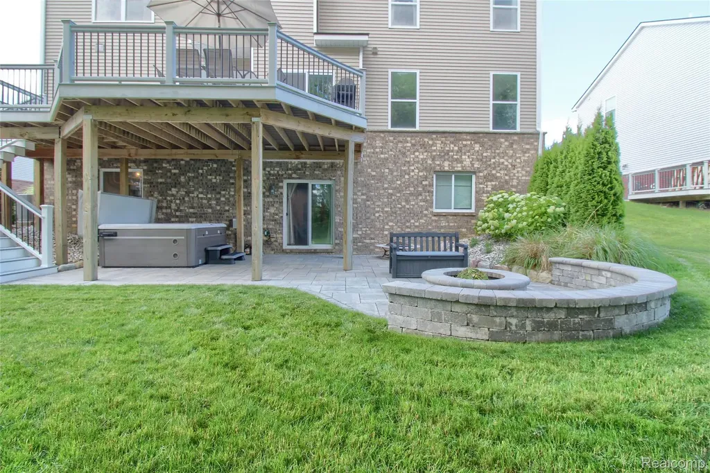 57649 Blossom Valley Trail Lyon Charter Township MI 48165