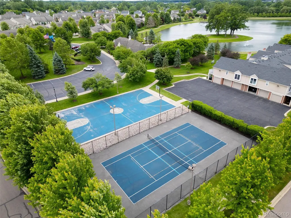 57649 Blossom Valley Trail Lyon Charter Township MI 48165