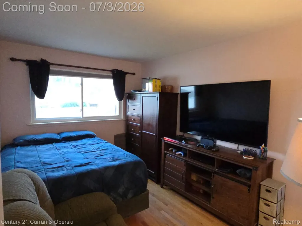 22139 Reinhardt Street Woodhaven City MI 48183