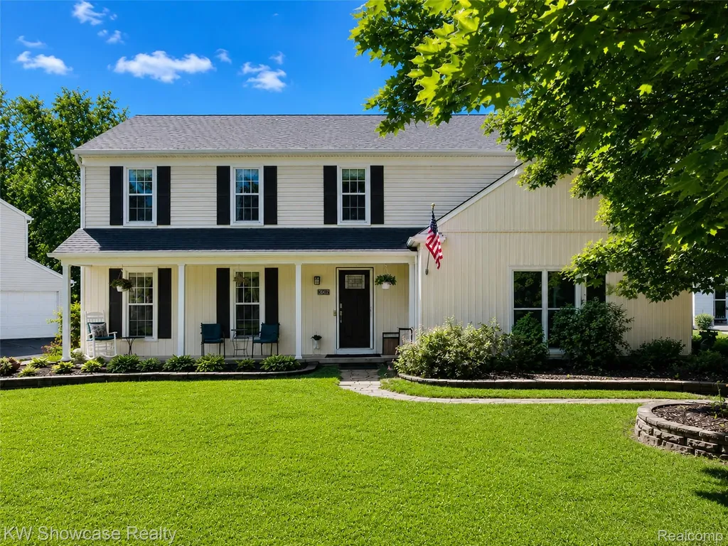 5409 S Piccadilly West Bloomfield Charter Township MI 48322