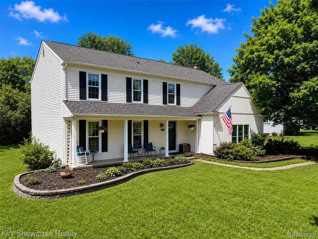 5409 S Piccadilly West Bloomfield Charter Township MI 48322