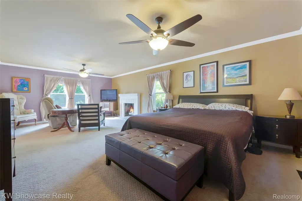 5409 S Piccadilly West Bloomfield Charter Township MI 48322