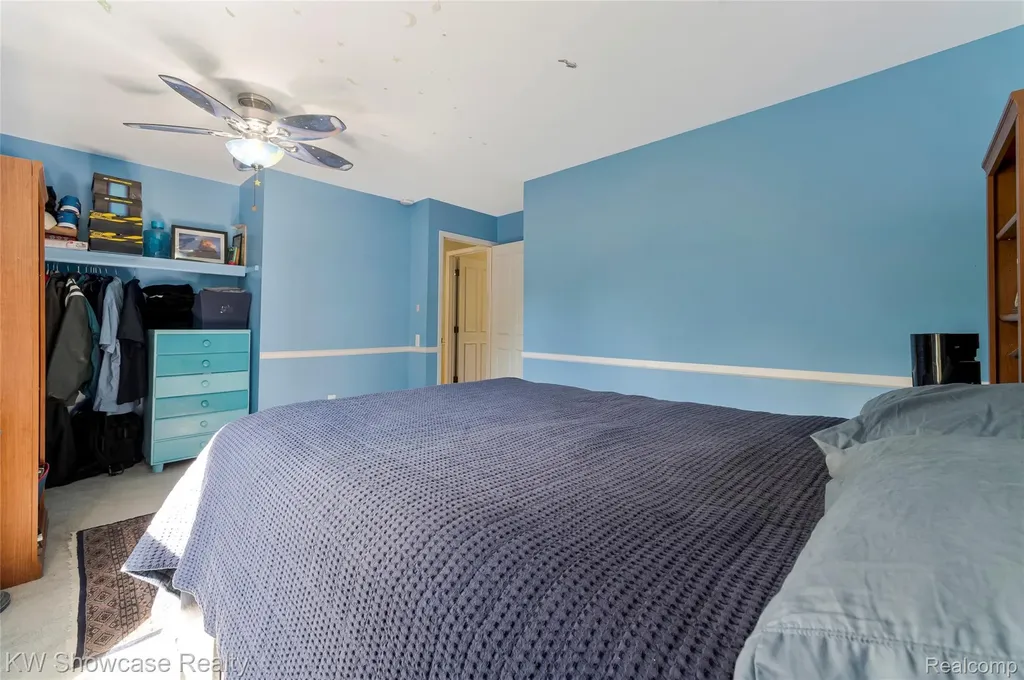 5409 S Piccadilly West Bloomfield Charter Township MI 48322