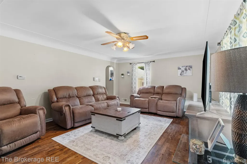 3290 Drexel Avenue Genesee Charter Township MI 48506