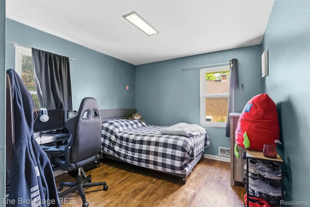 3290 Drexel Avenue Genesee Charter Township MI 48506