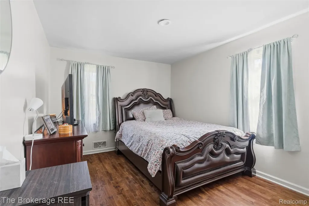 3290 Drexel Avenue Genesee Charter Township MI 48506
