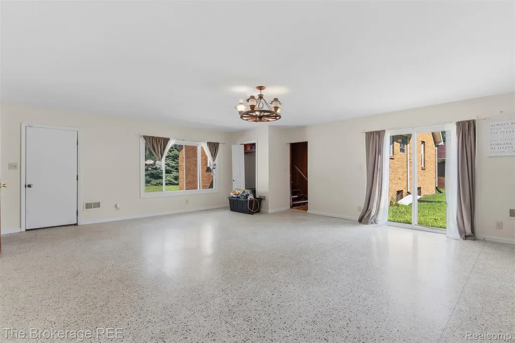 3290 Drexel Avenue Genesee Charter Township MI 48506