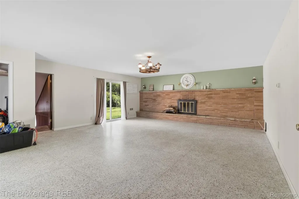 3290 Drexel Avenue Genesee Charter Township MI 48506