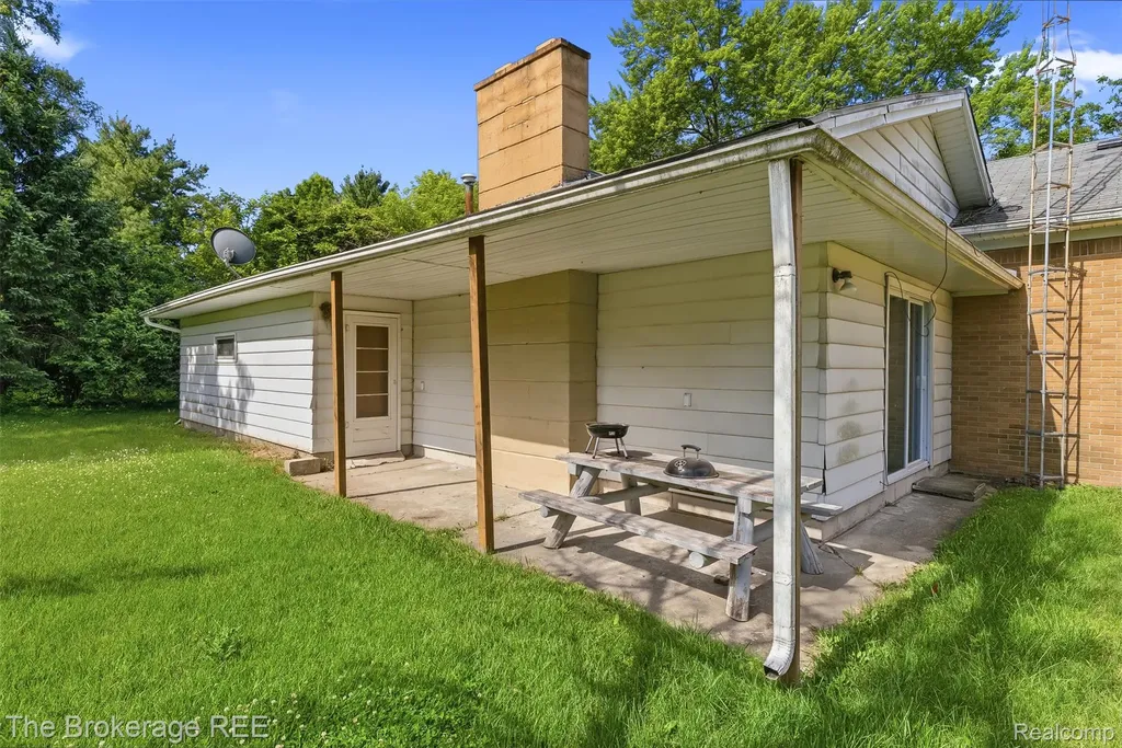 3290 Drexel Avenue Genesee Charter Township MI 48506