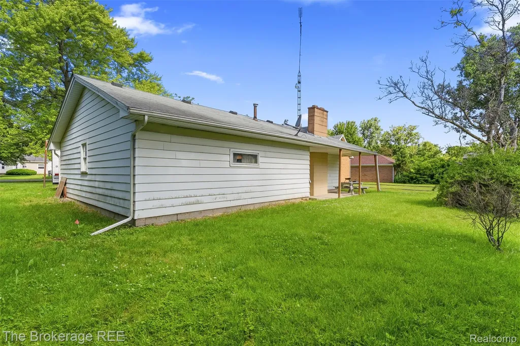 3290 Drexel Avenue Genesee Charter Township MI 48506
