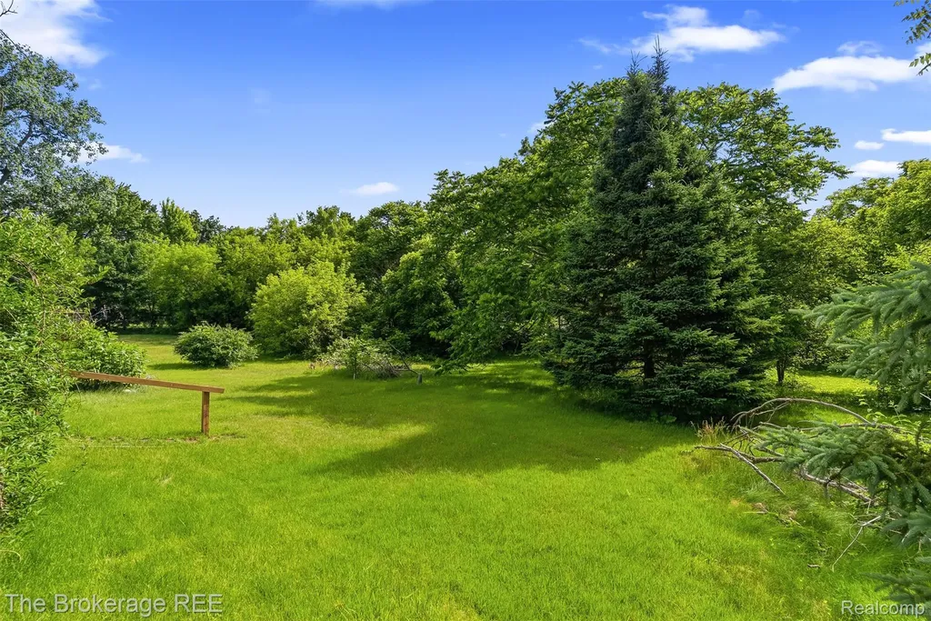 3290 Drexel Avenue Genesee Charter Township MI 48506