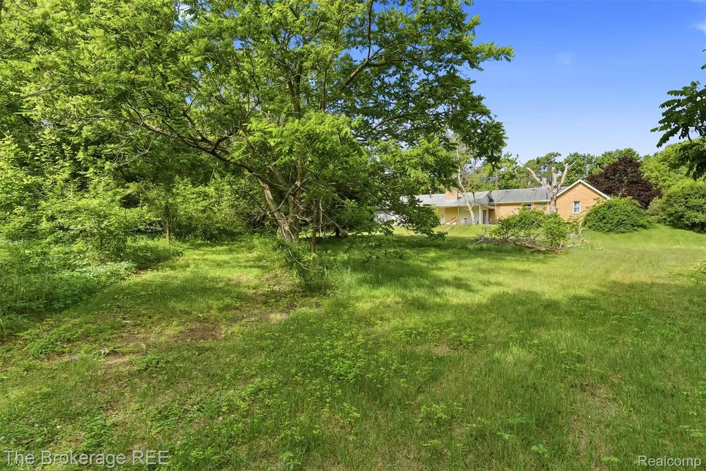 3290 Drexel Avenue Genesee Charter Township MI 48506