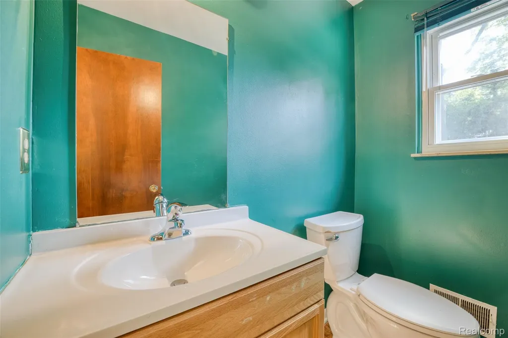 2479 Anchor Bay Lane West Bloomfield Charter Township MI 48324