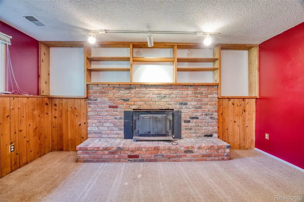 2479 Anchor Bay Lane West Bloomfield Charter Township MI 48324