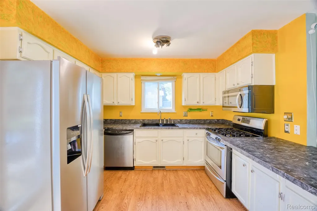 2479 Anchor Bay Lane West Bloomfield Charter Township MI 48324