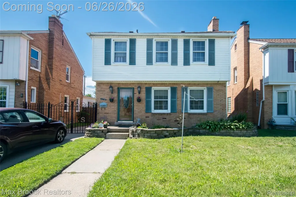 3250 E Outer Drive Detroit City MI 48234