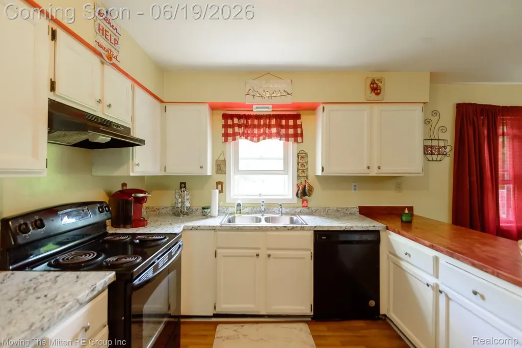 24567 Sherwood Road Sumpter Township MI 48111
