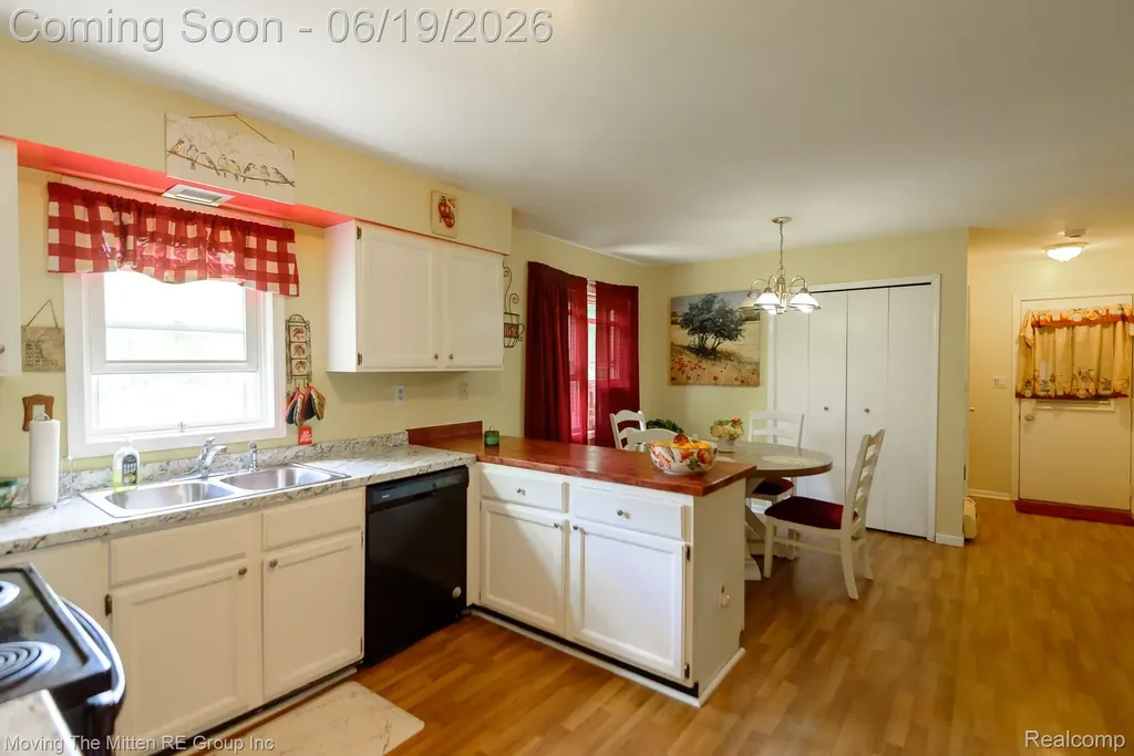 24567 Sherwood Road Sumpter Township MI 48111