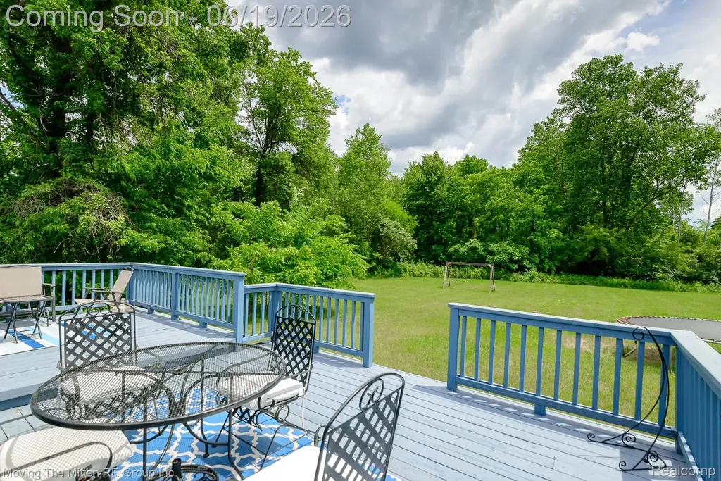 24567 Sherwood Road Sumpter Township MI 48111