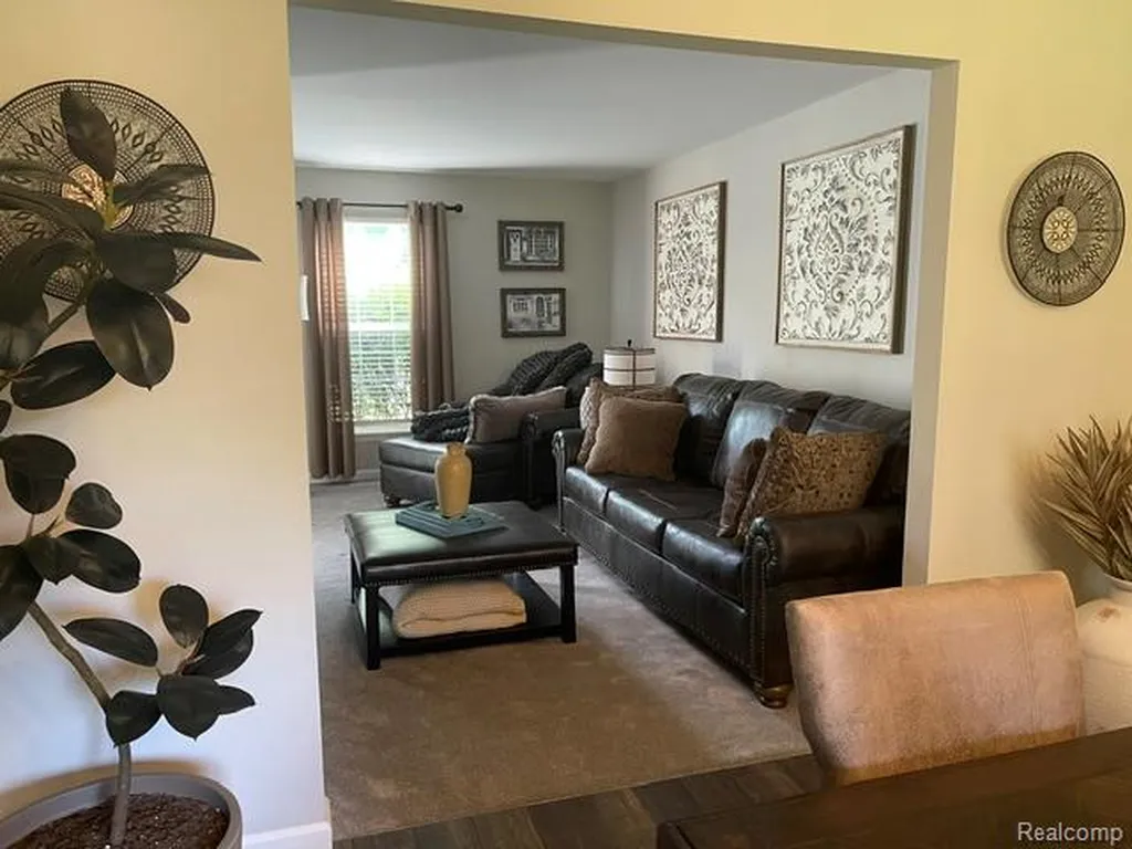 5827 Woodfield Parkway Grand Blanc Charter Township MI 48439
