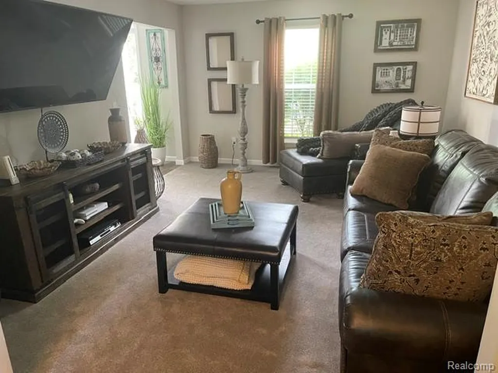 5827 Woodfield Parkway Grand Blanc Charter Township MI 48439