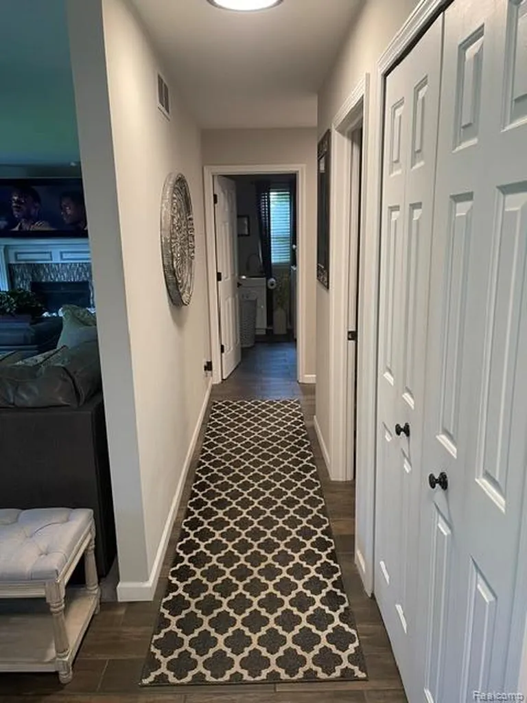 5827 Woodfield Parkway Grand Blanc Charter Township MI 48439