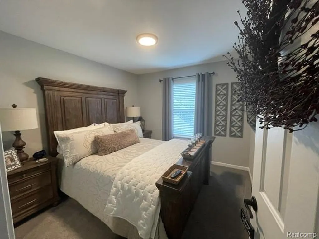 5827 Woodfield Parkway Grand Blanc Charter Township MI 48439