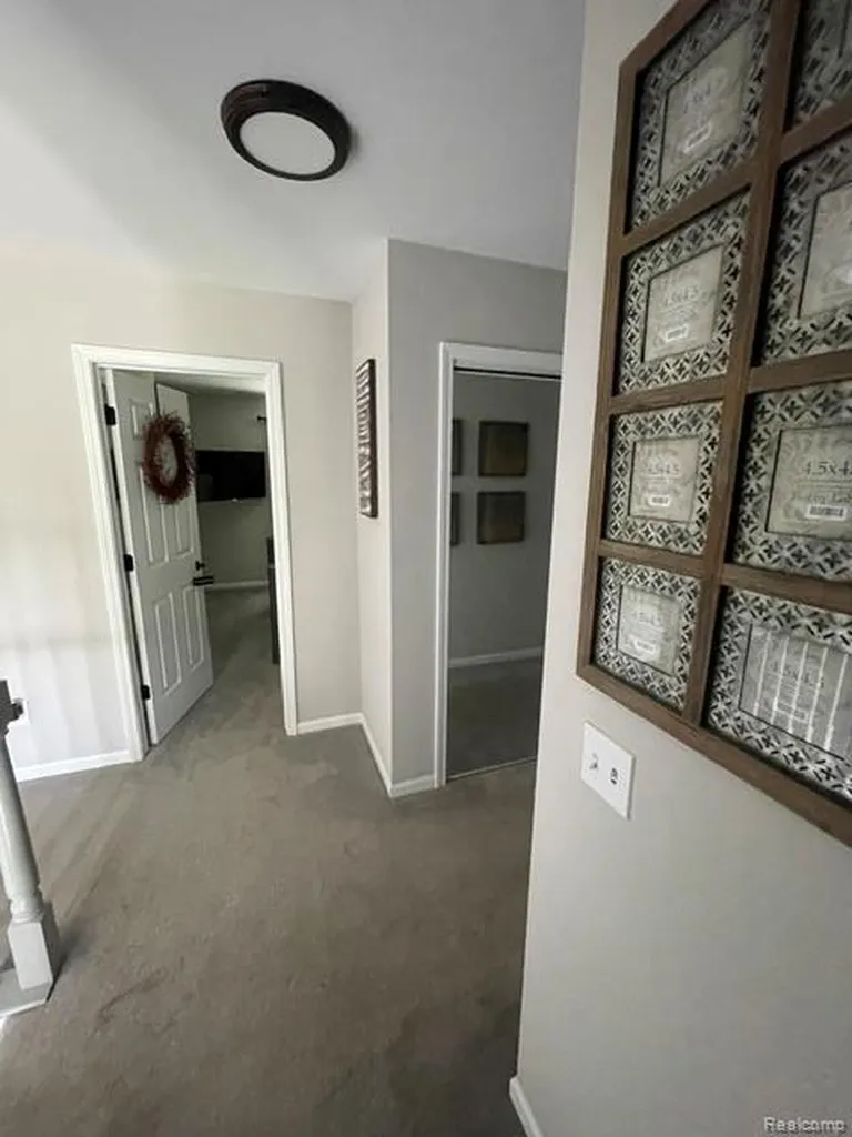 5827 Woodfield Parkway Grand Blanc Charter Township MI 48439