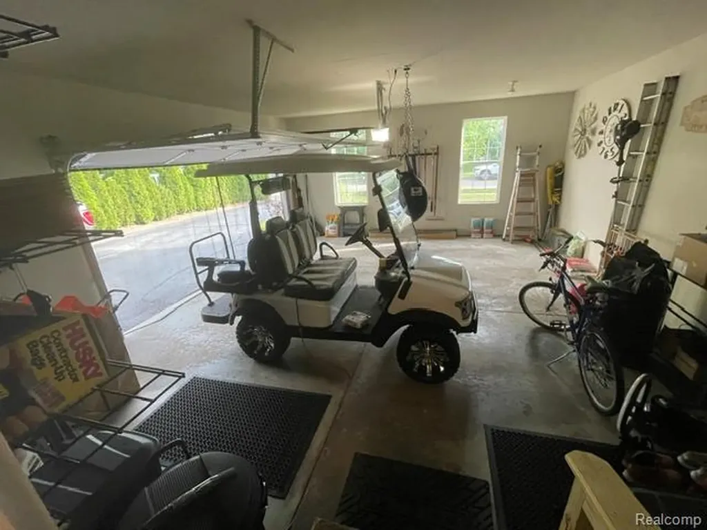 5827 Woodfield Parkway Grand Blanc Charter Township MI 48439