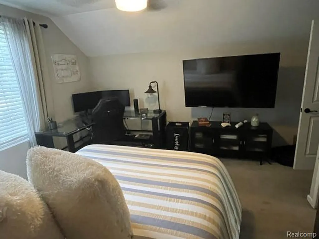 5827 Woodfield Parkway Grand Blanc Charter Township MI 48439