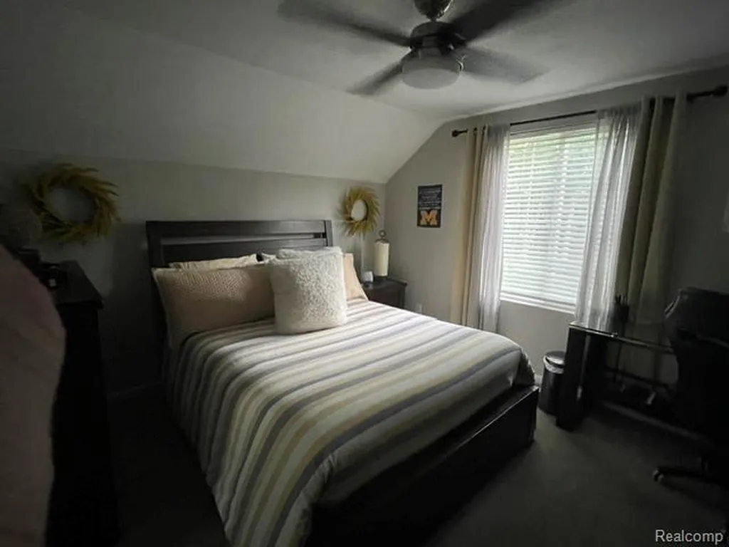 5827 Woodfield Parkway Grand Blanc Charter Township MI 48439
