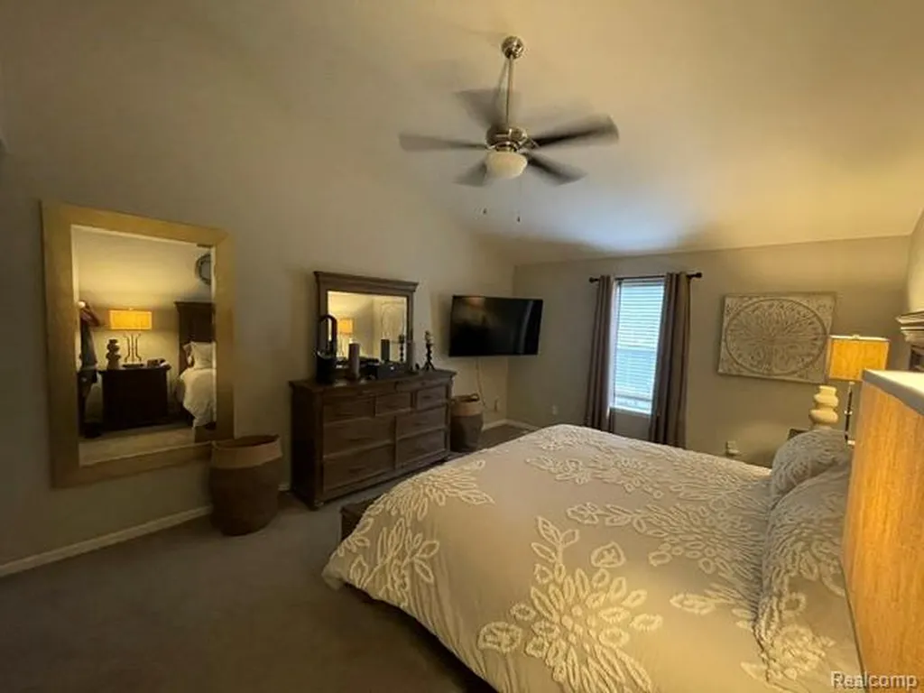 5827 Woodfield Parkway Grand Blanc Charter Township MI 48439