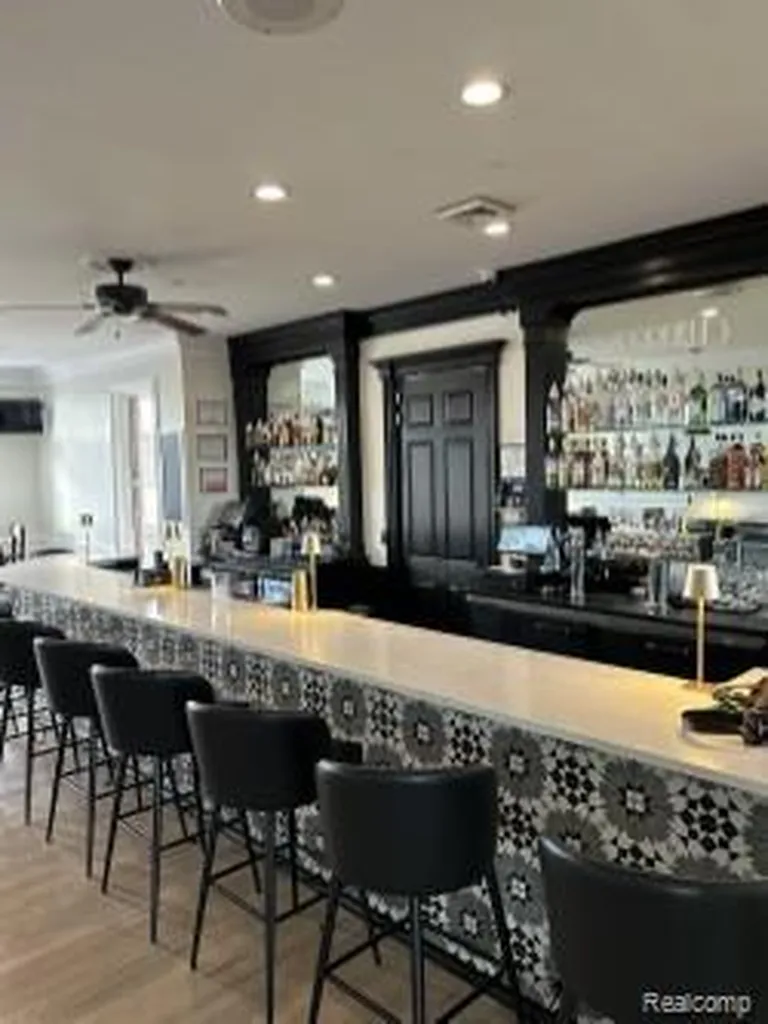 5827 Woodfield Parkway Grand Blanc Charter Township MI 48439