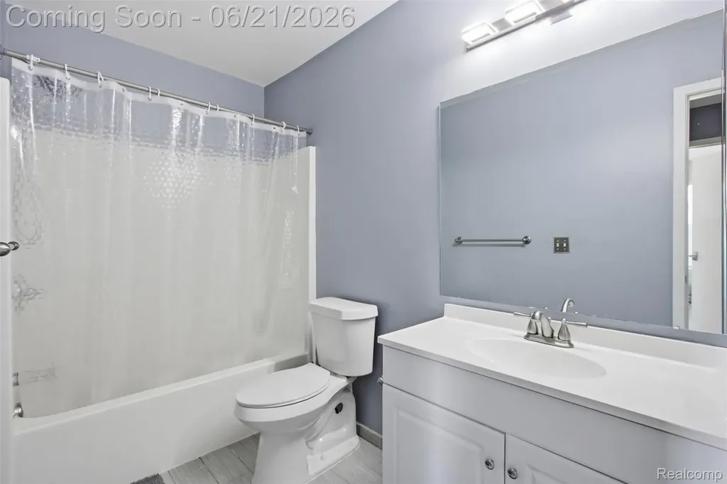 41852 Cantebury Drive Novi City MI 48377