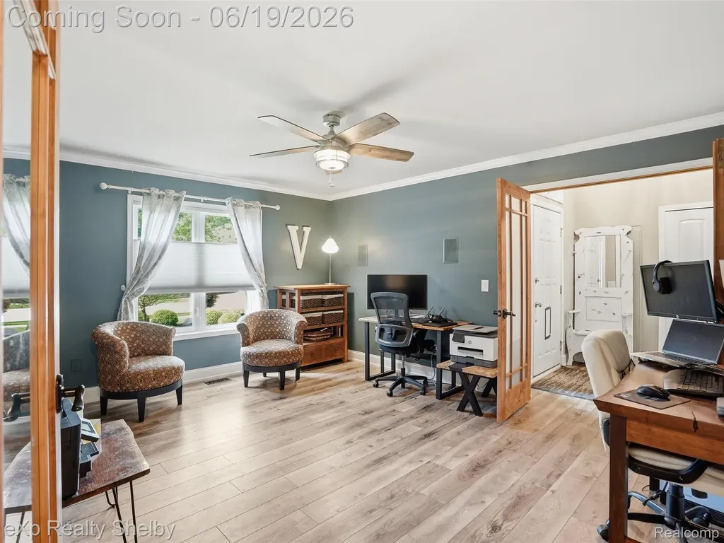 11127 Minnfrank Drive Shelby Charter Township MI 48316