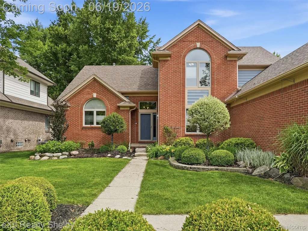 11127 Minnfrank Drive Shelby Charter Township MI 48316