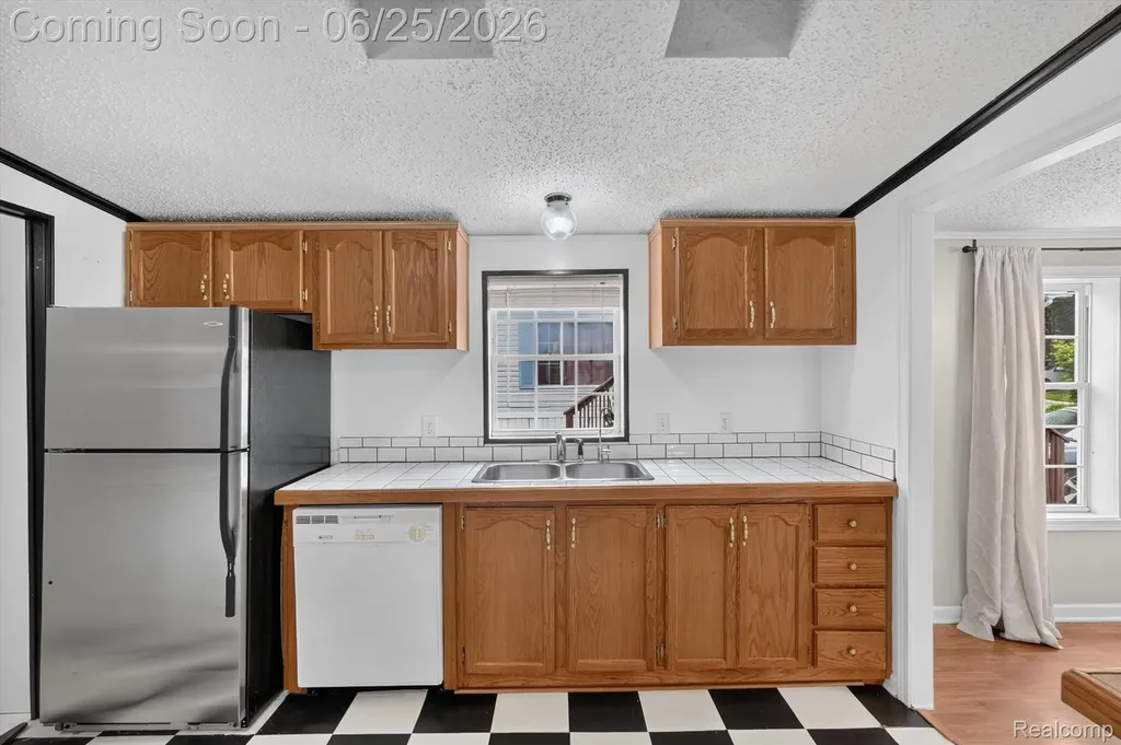 11595 Clearwater Drive Deerfield Township MI 48430