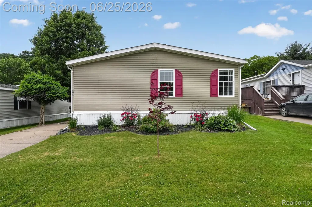 11595 Clearwater Drive Deerfield Township MI 48430