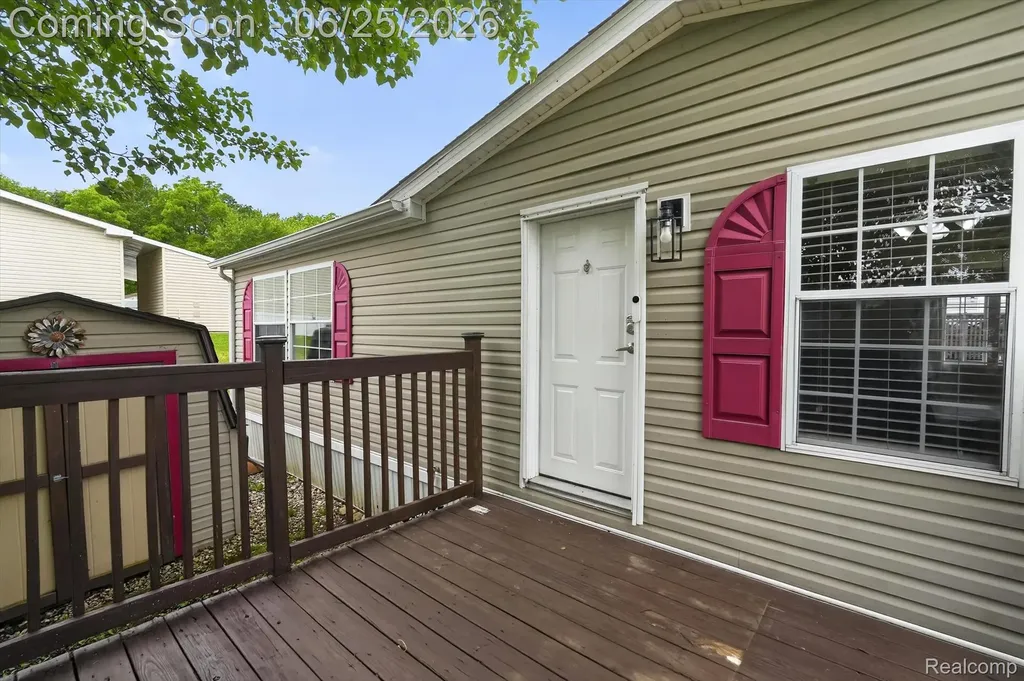 11595 Clearwater Drive Deerfield Township MI 48430
