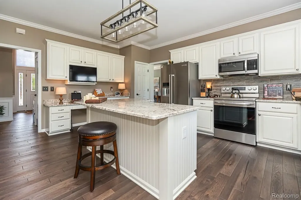 1815 Ring Neck Drive Rochester City MI 48307