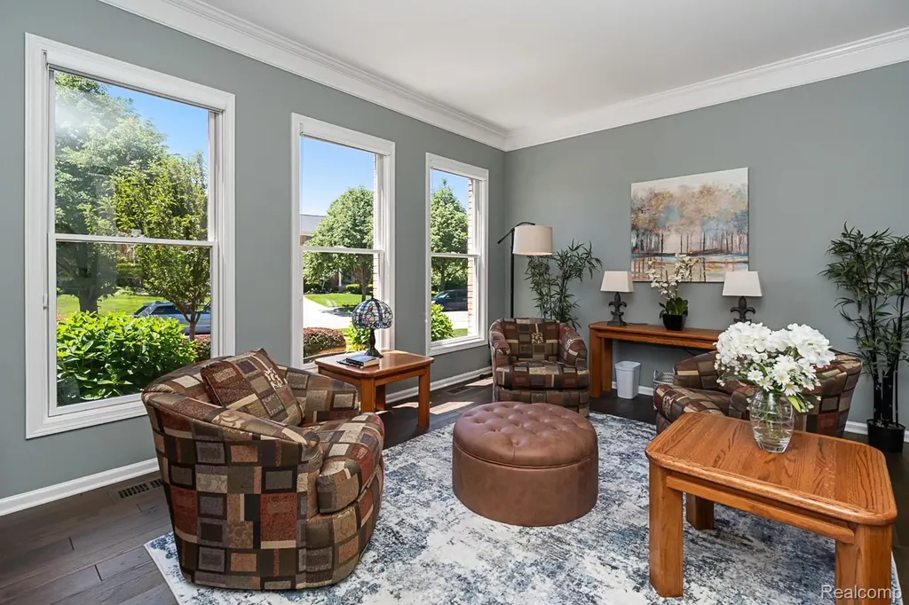 1815 Ring Neck Drive Rochester City MI 48307