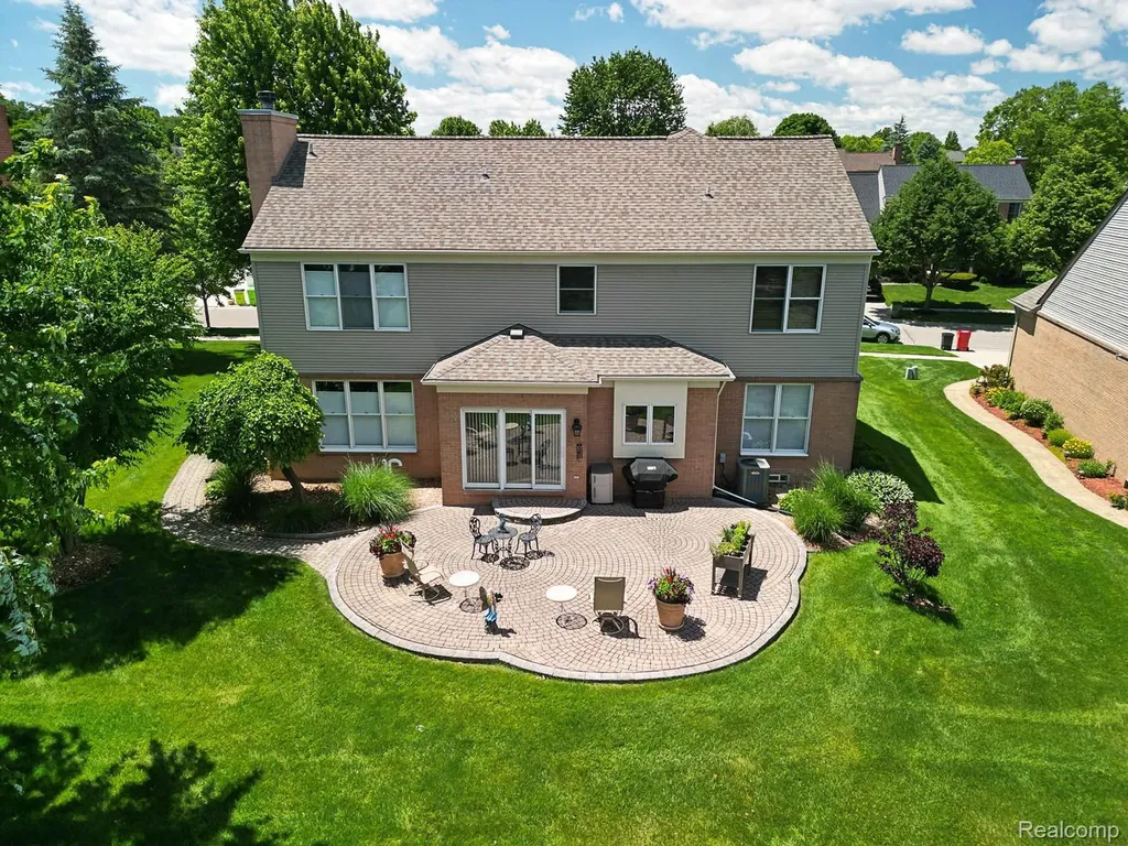 1815 Ring Neck Drive Rochester City MI 48307