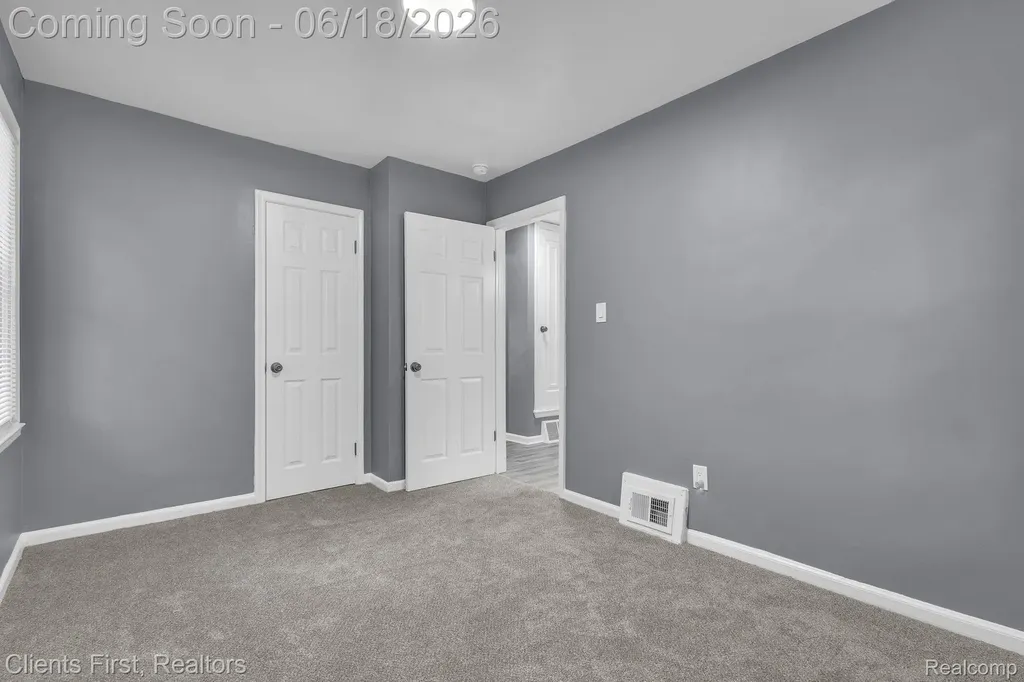 19963 Goulburn Street Detroit City MI 48205