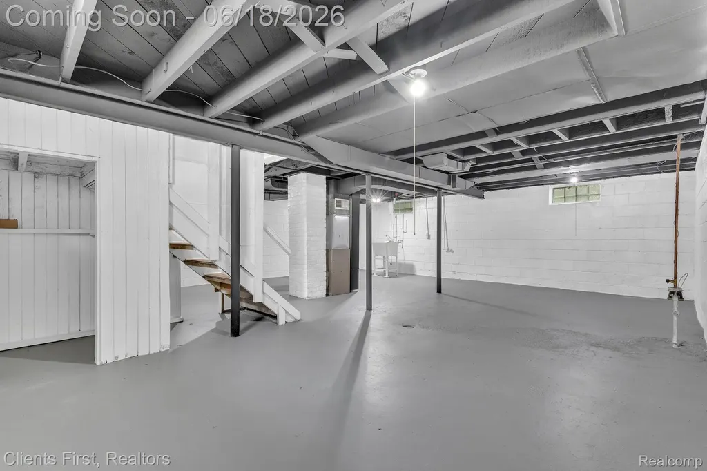 19963 Goulburn Street Detroit City MI 48205