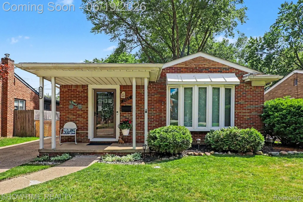 1955 Catalpa Drive Berkley City MI 48072